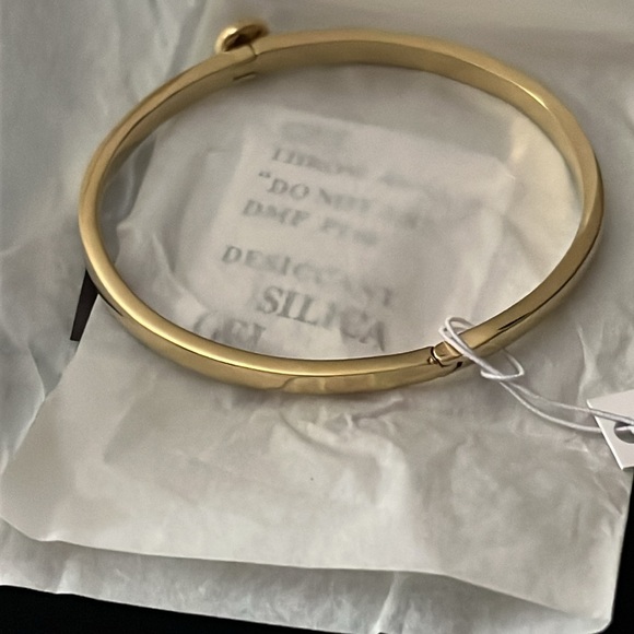 Coach Signature C Iconic Hinge Bangle - Picture 4 of 7